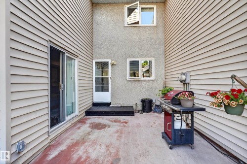 6712 36A Avenue, Edmonton, AB 