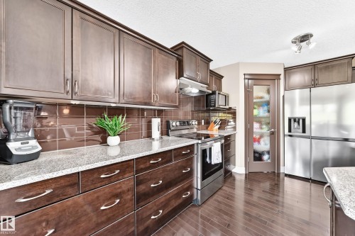 1212 Westerra Crescent, Stony Plain, AB - Indoor Photo Showing Kitchen