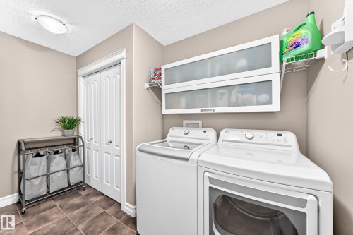 1212 Westerra Crescent, Stony Plain, AB - Indoor Photo Showing Laundry Room
