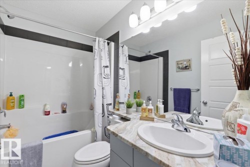 34 Rolston Close, Leduc, AB 