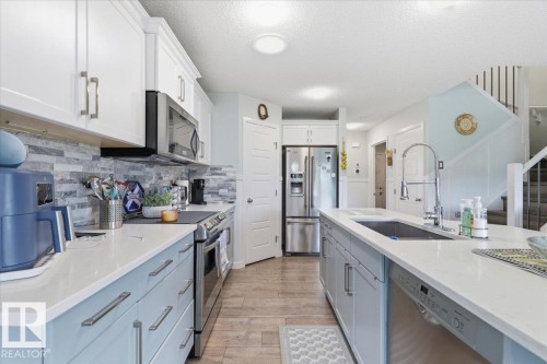 34 Rolston Close, Leduc, AB 