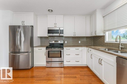 9416 68A Street, Edmonton, AB 