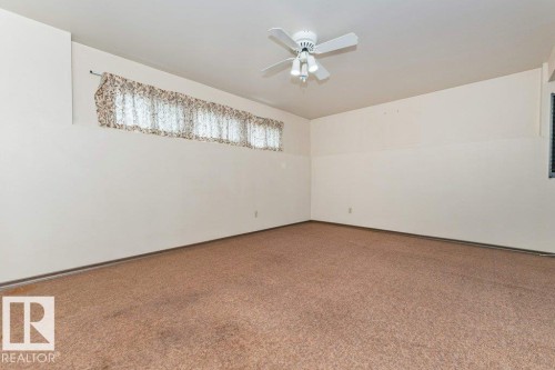 9416 68A Street, Edmonton, AB 
