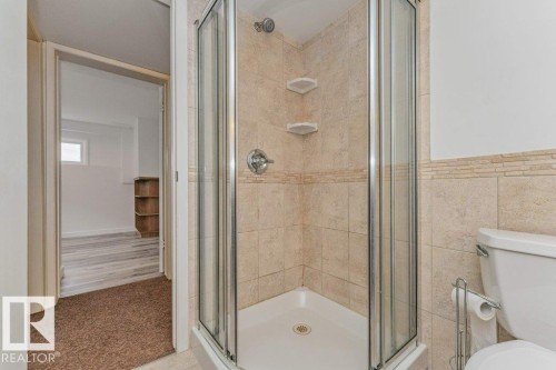 9416 68A Street, Edmonton, AB 