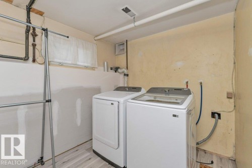 9416 68A Street, Edmonton, AB 