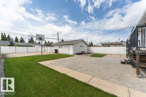 9416 68A Street, Edmonton, AB 