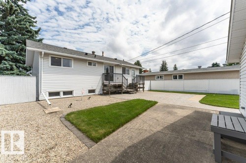 9416 68A Street, Edmonton, AB 