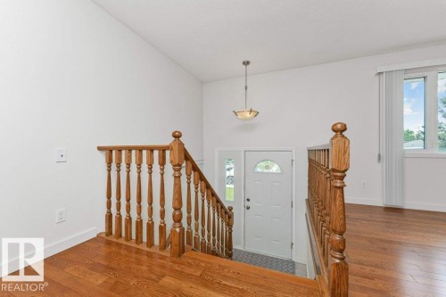 9416 68A Street, Edmonton, AB 