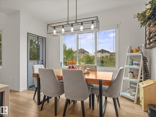 3648 6 Street Nw, Edmonton, AB - Indoor Photo Showing Dining Room