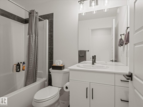 3648 6 Street Nw, Edmonton, AB - Indoor Photo Showing Bathroom