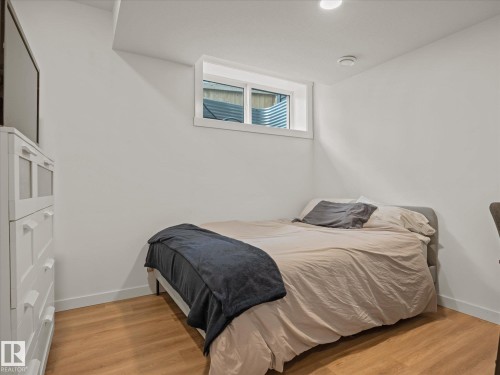 3648 6 Street Nw, Edmonton, AB - Indoor Photo Showing Bedroom