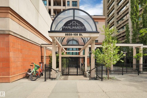 1103 9939 109 Street, Edmonton, AB - Outdoor