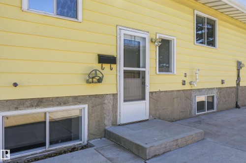 3413 135 Avenue Nw, Edmonton, AB 