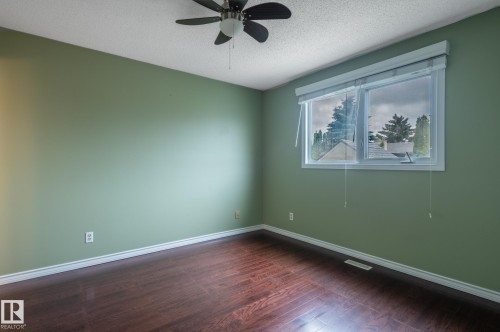 Empty room - 11415 142 Avenue, Edmonton, AB 