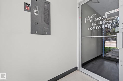 Secure entry system with a multi-unit intercom and access control panel - #6E 11608 28 Av Nw Nw, Edmonton, AB -  Photo Showing Other Room