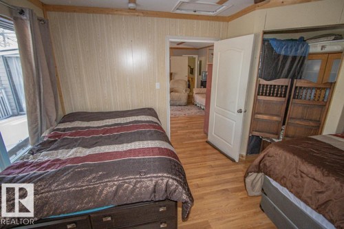 329 60501 Range Road 120, Rural St. Paul County, AB - Indoor Photo Showing Bedroom