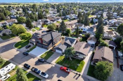 1316 35 Street  Edmonton, AB T6L 3E8
