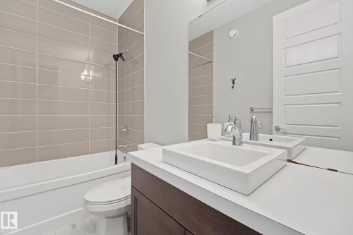 1825 25A Street, Edmonton, AB 