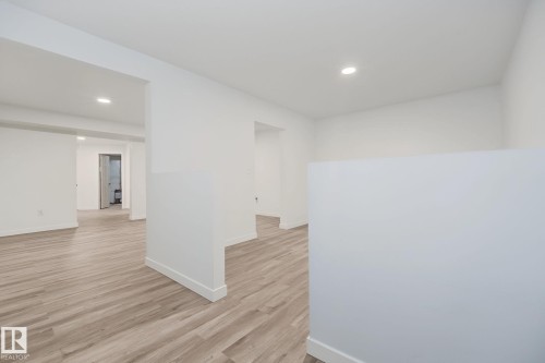 1825 25A Street, Edmonton, AB 