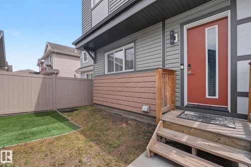 1825 25A Street, Edmonton, AB 
