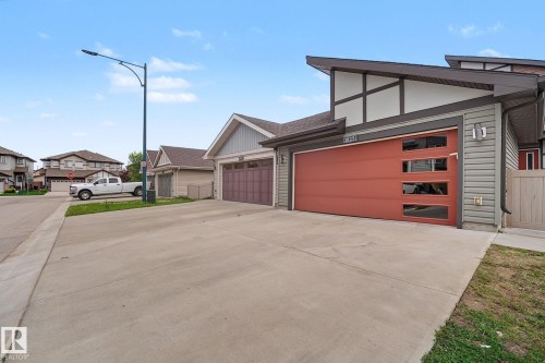 1825 25A Street, Edmonton, AB 