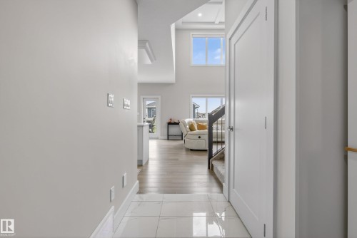 1817 Tanager Close, Edmonton, AB - Indoor Photo Showing Other Room