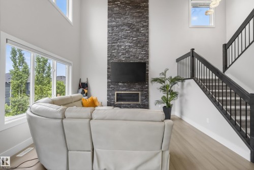1817 Tanager Close, Edmonton, AB - Indoor Photo Showing Living Room With Fireplace