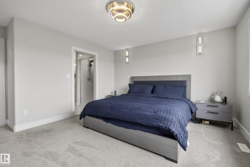 1817 Tanager Close, Edmonton, AB - Indoor Photo Showing Bedroom