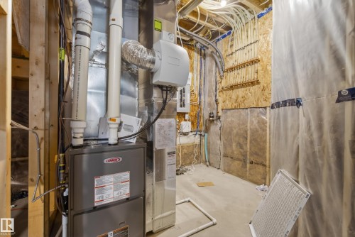 1817 Tanager Close, Edmonton, AB - Indoor Photo Showing Basement
