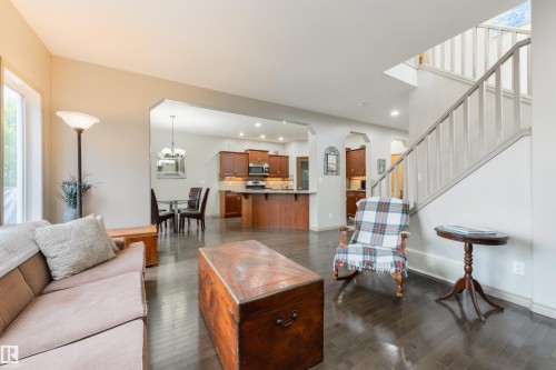 16 Ashton Gate, Spruce Grove, AB - Indoor Photo Showing Living Room