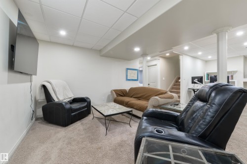 16 Ashton Gate, Spruce Grove, AB - Indoor Photo Showing Other Room