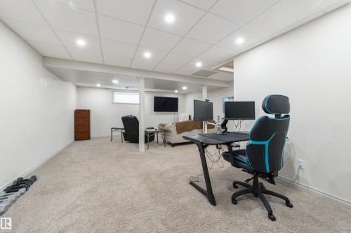 16 Ashton Gate, Spruce Grove, AB - Indoor Photo Showing Office