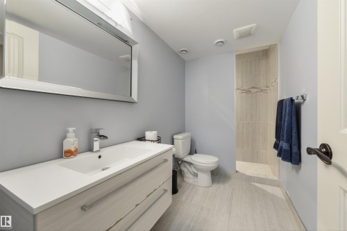 16 Ashton Gate, Spruce Grove, AB - Indoor Photo Showing Bathroom