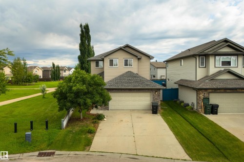 16 Ashton Gate, Spruce Grove, AB - Outdoor