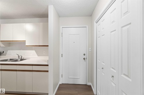 Interior entry - #304 4924 19 Av Nw, Edmonton, AB 