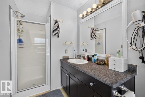 1073 Aspen Drive East, Leduc, AB - Indoor Photo Showing Bathroom