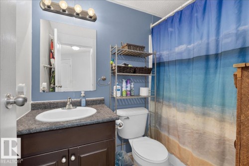 1073 Aspen Drive East, Leduc, AB - Indoor Photo Showing Bathroom