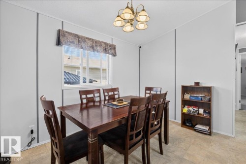 1073 Aspen Drive East, Leduc, AB - Indoor Photo Showing Dining Room
