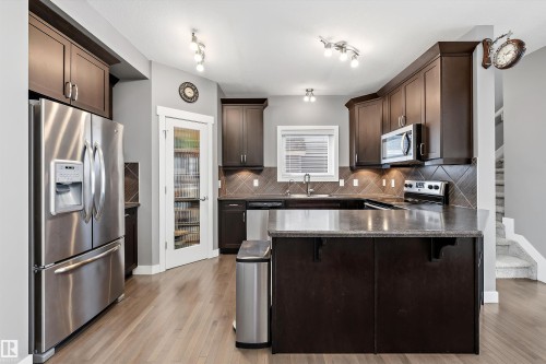 7212 23 Avenue, Edmonton, AB 