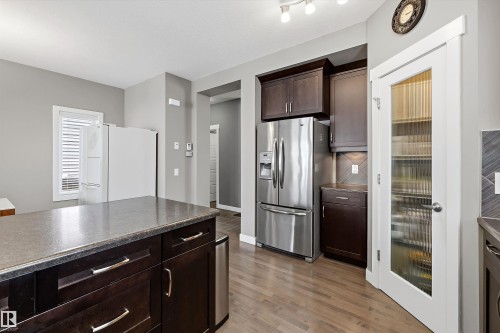 7212 23 Avenue, Edmonton, AB 