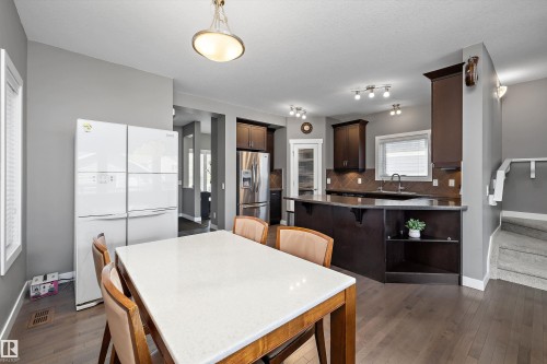 7212 23 Avenue, Edmonton, AB 