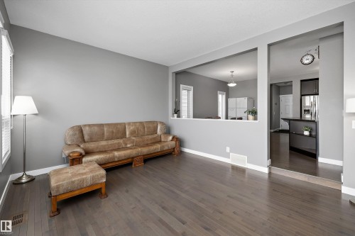 7212 23 Avenue, Edmonton, AB 