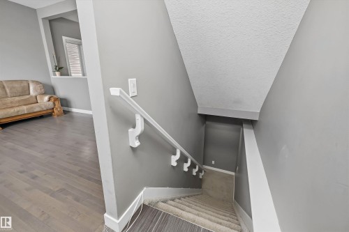 7212 23 Avenue, Edmonton, AB 