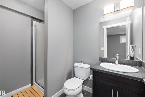7212 23 Avenue, Edmonton, AB 