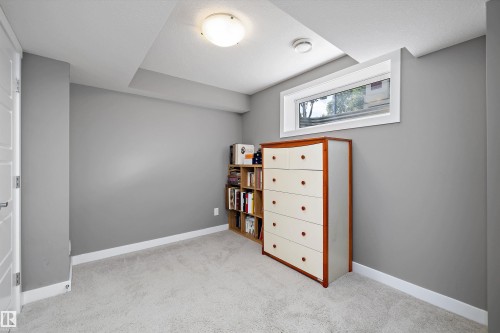 7212 23 Avenue, Edmonton, AB 