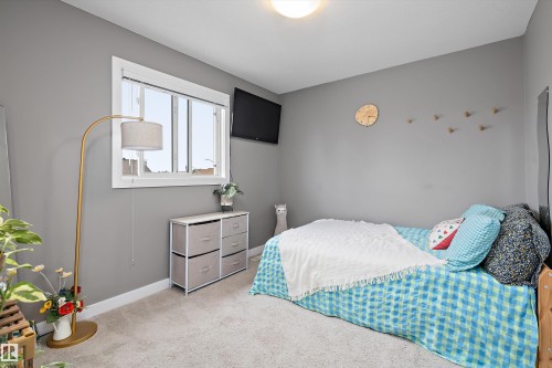 7212 23 Avenue, Edmonton, AB 