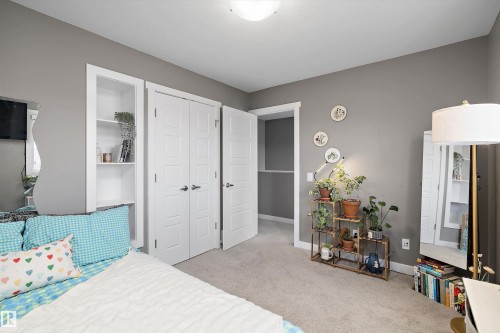 7212 23 Avenue, Edmonton, AB 