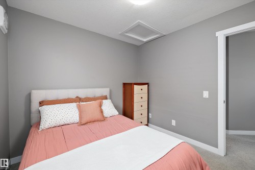 7212 23 Avenue, Edmonton, AB 