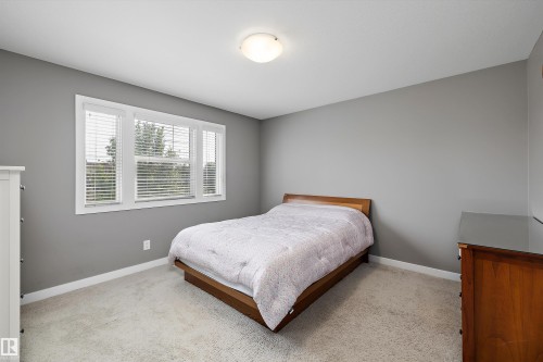 7212 23 Avenue, Edmonton, AB 