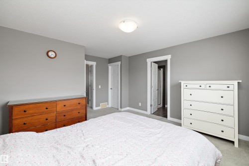 7212 23 Avenue, Edmonton, AB 